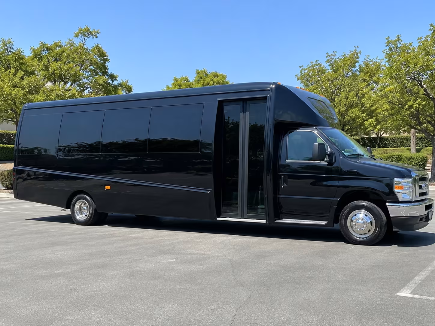 18 passenger minibus