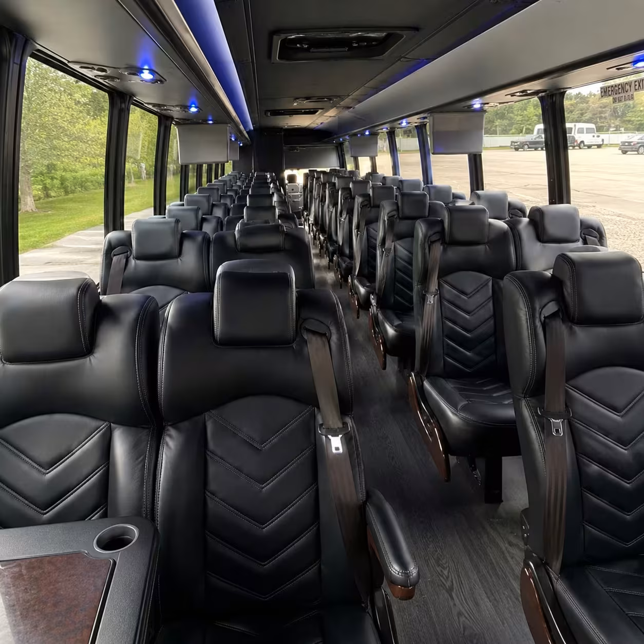 costa mesa 28 passenger minibus rental