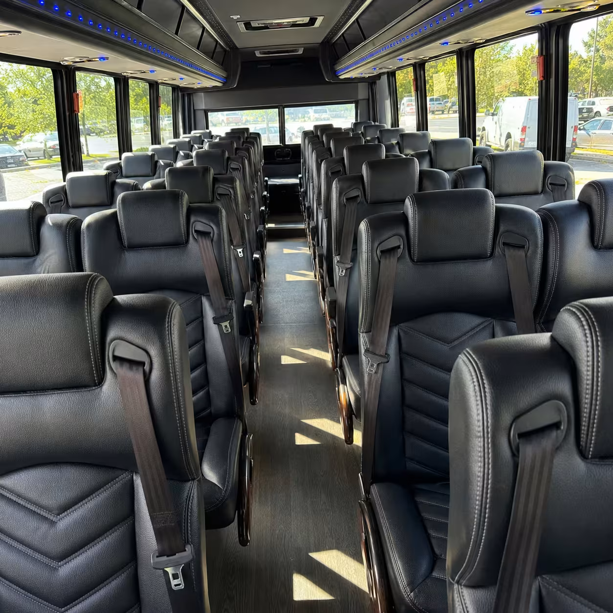 costa mesa 30 passenger minibus rental