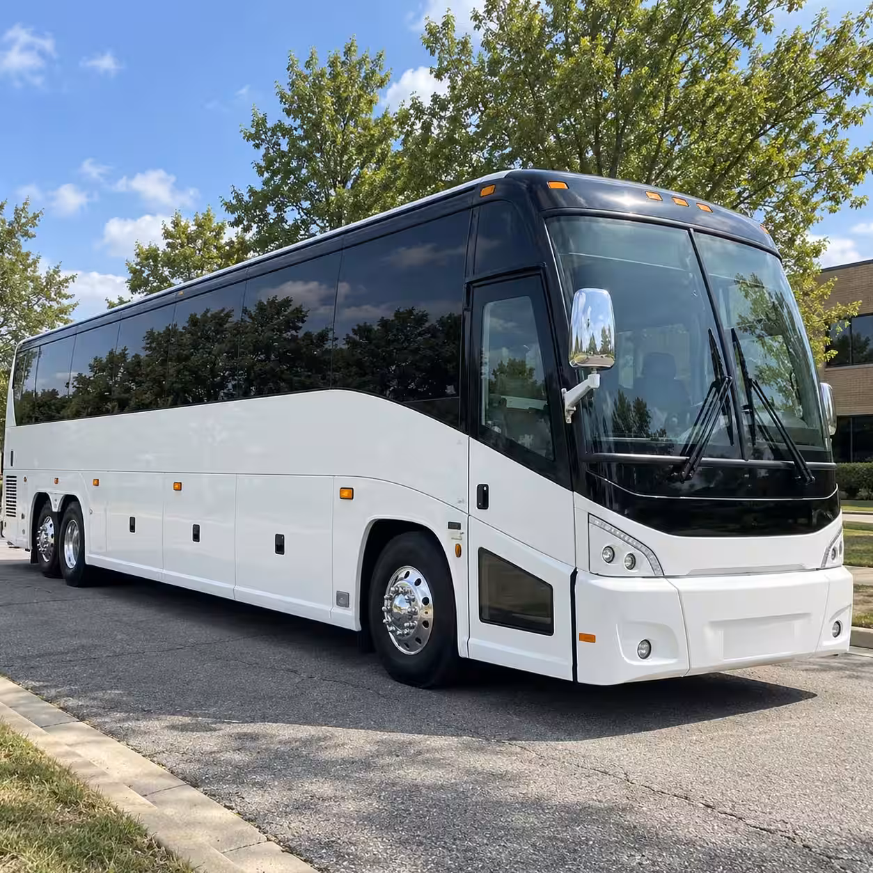 minibus rentals for costa mesa school trips to discovery cube